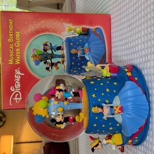 Disney Musical Birthday Water Globe 👑